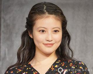 小島瑠璃子と似てるAV女優が出演している動画一覧 